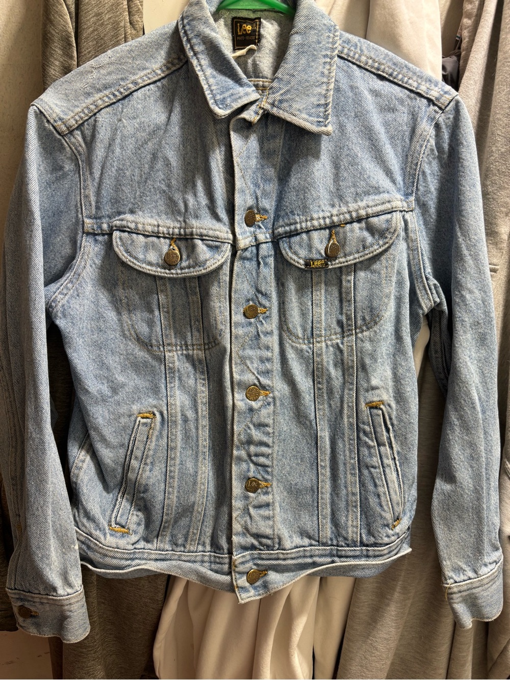VINTAGE 1990 Hard Rock Cafe Light Blue Denim Jean Jacket